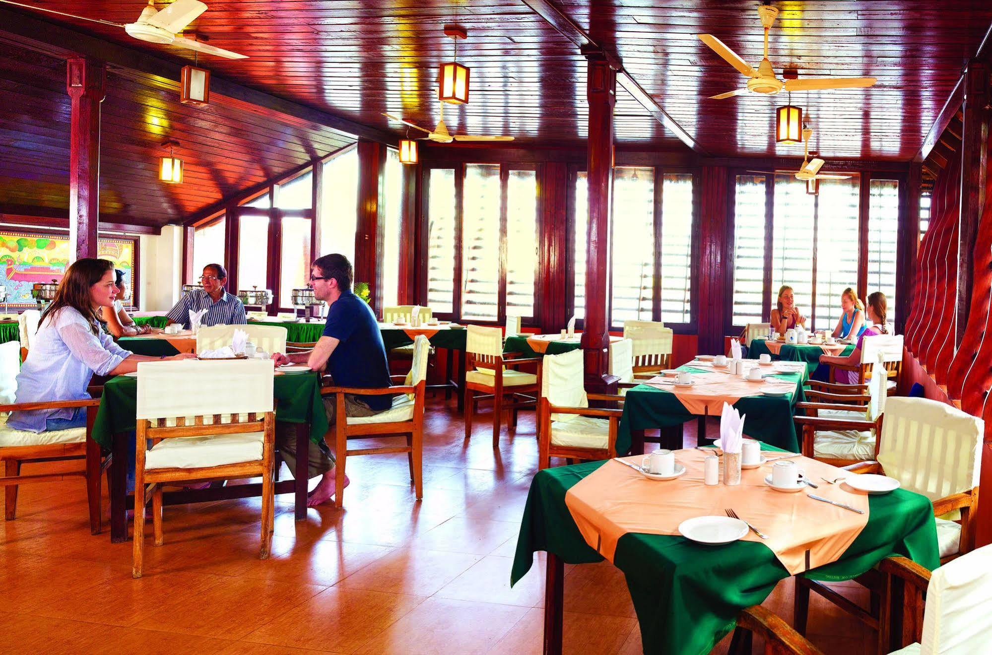 सहारा And Ayurvedic Resort, Kovalam