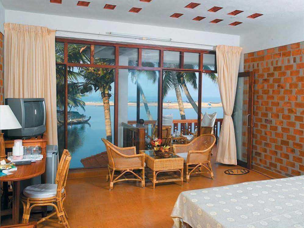 And Ayurvedic Resort, Kovalam