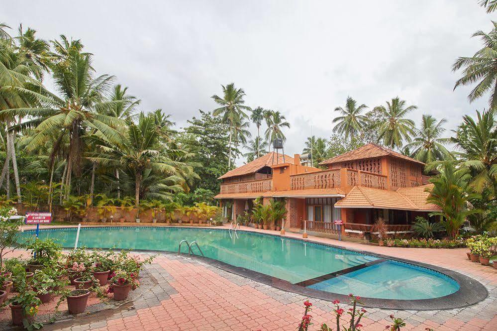 Resort And Ayurvedic Resort, Kovalam