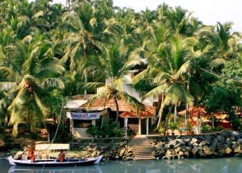 And Ayurvedic Resort, 3* Kovalam